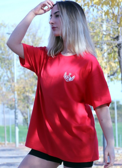 CAMISETA OVERSIZE RED STRONG GIRL - GYM LINE